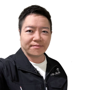 三好 孝典